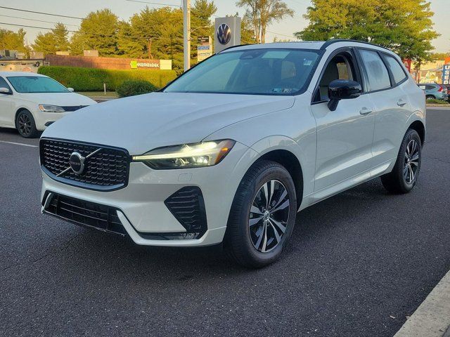 2025 Volvo XC60 Core
