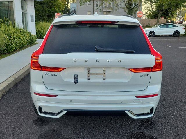 2025 Volvo XC60 Core