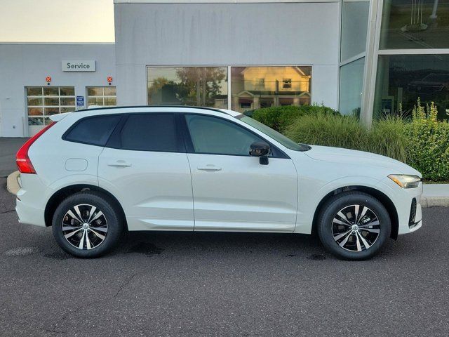 2025 Volvo XC60 Core
