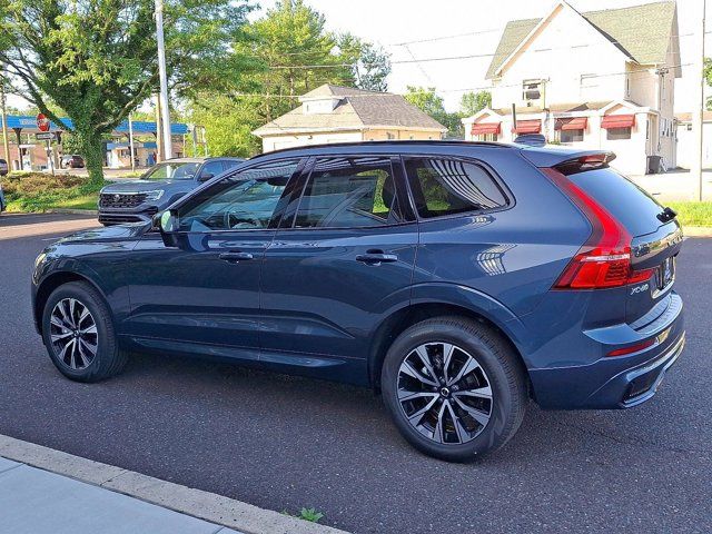 2025 Volvo XC60 Core