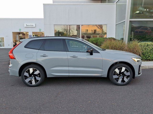 2025 Volvo XC60 Plug-In Hybrid Plus