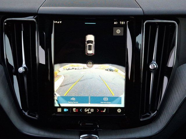 2025 Volvo XC60 Plug-In Hybrid Plus