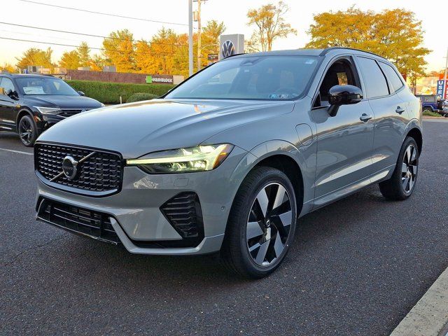 2025 Volvo XC60 Plug-In Hybrid Plus