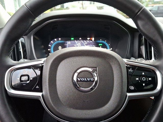 2025 Volvo XC60 Plug-In Hybrid Plus