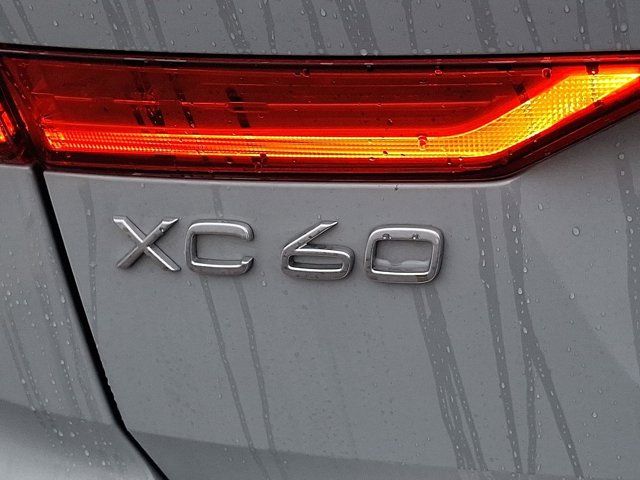 2025 Volvo XC60 Plug-In Hybrid Plus