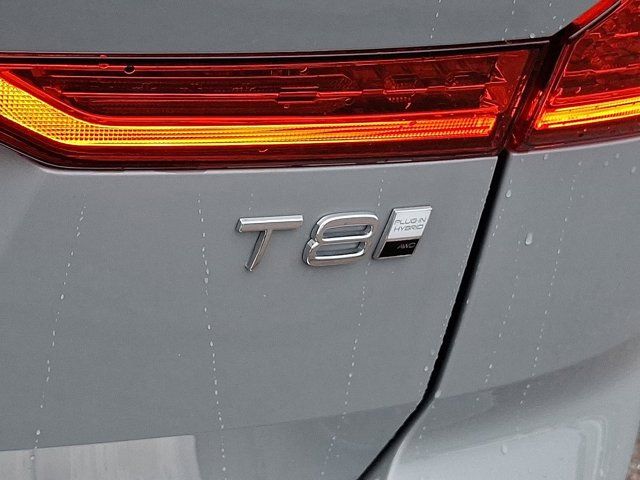 2025 Volvo XC60 Plug-In Hybrid Plus