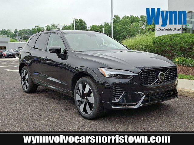 2025 Volvo XC60 Plug-In Hybrid Plus
