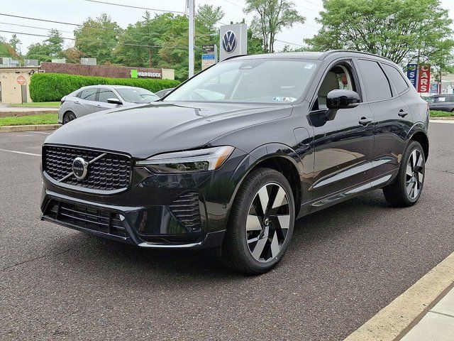 2025 Volvo XC60 Plug-In Hybrid Plus
