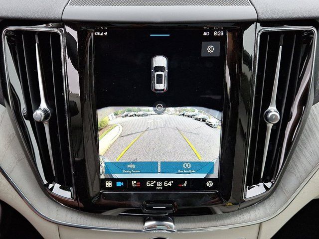 2025 Volvo XC60 Plug-In Hybrid Plus