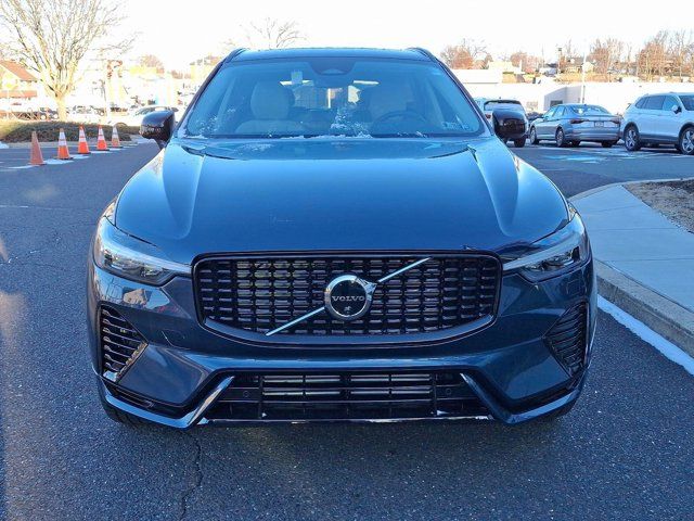 2025 Volvo XC60 Plug-In Hybrid Plus