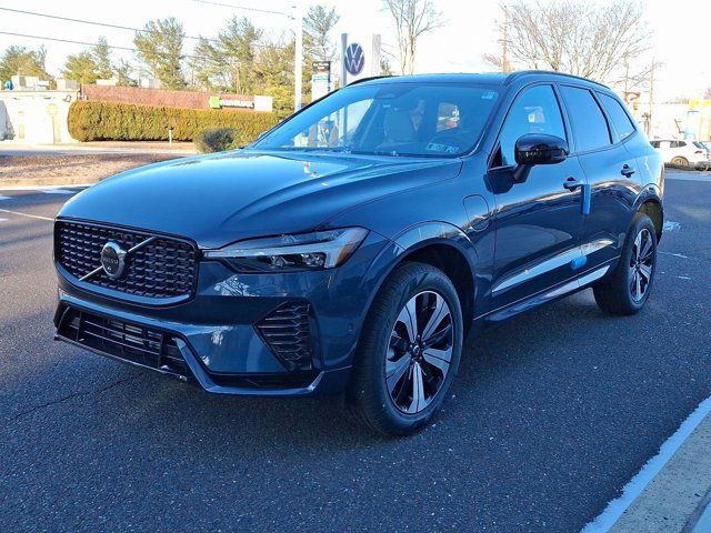 2025 Volvo XC60 Plug-In Hybrid Plus