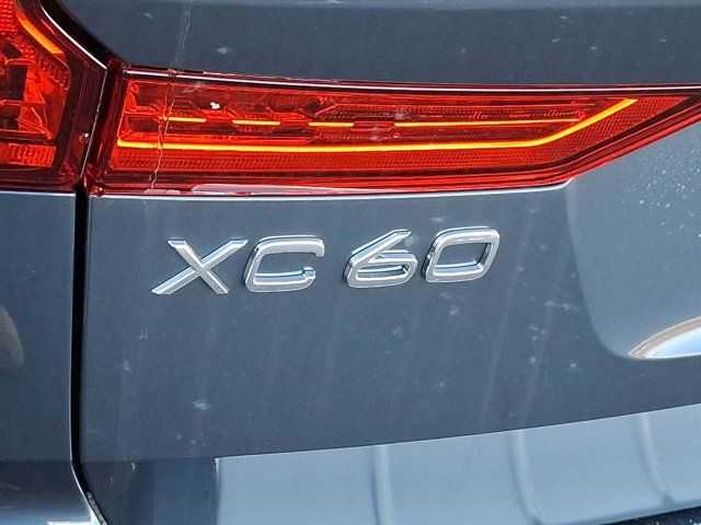 2025 Volvo XC60 Plug-In Hybrid Plus