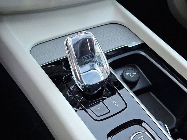 2025 Volvo XC60 Plug-In Hybrid Ultra