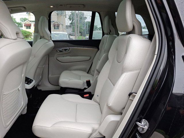 2025 Volvo XC90 Plus