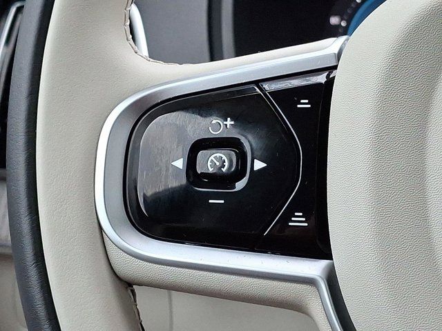 2025 Volvo XC90 Plus