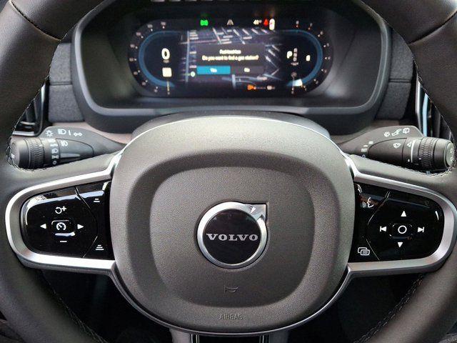 2025 Volvo XC90 Plus