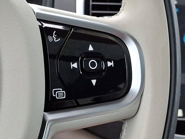 2025 Volvo XC90 Plus
