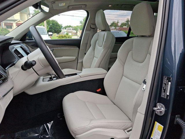 2025 Volvo XC90 Plus