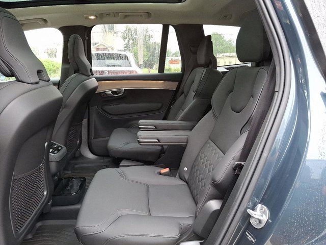 2025 Volvo XC90 Plus