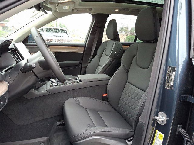2025 Volvo XC90 Plus