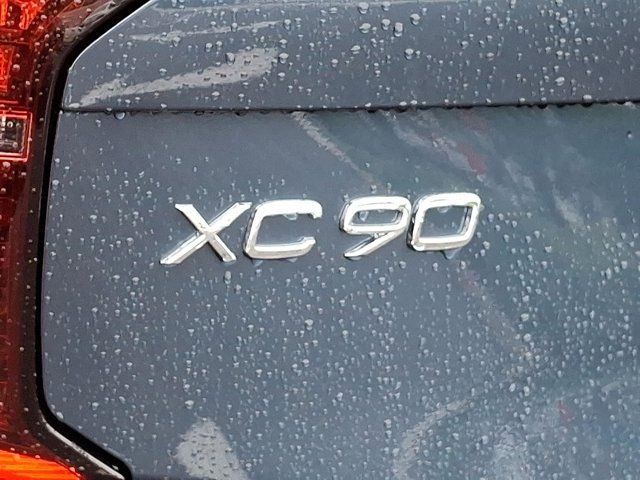 2025 Volvo XC90 Plus