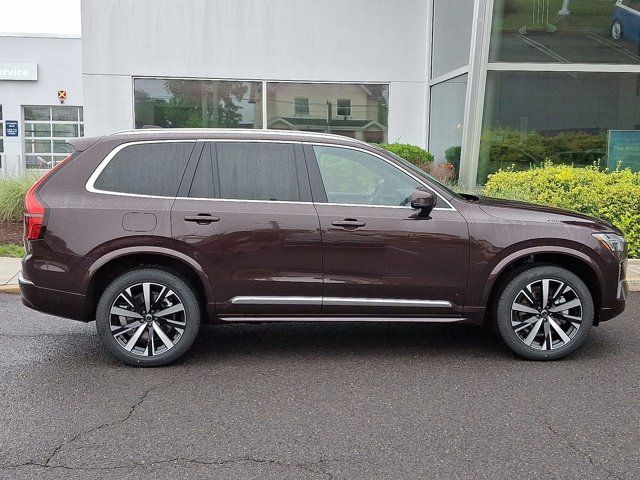 2025 Volvo XC90 Core