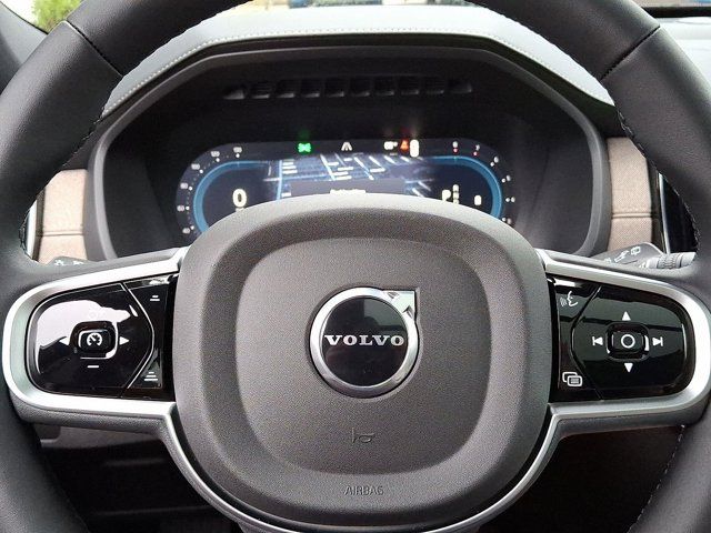 2025 Volvo XC90 Core