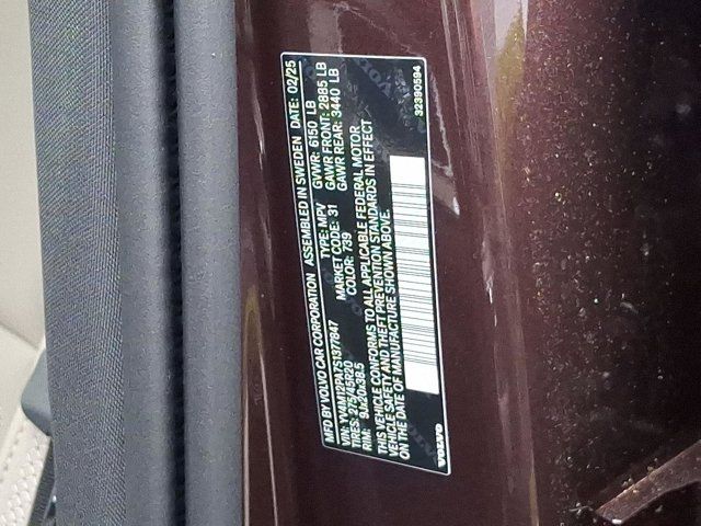 2025 Volvo XC90 Core