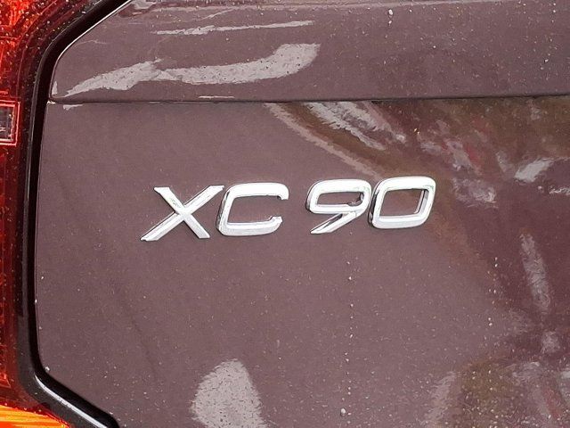 2025 Volvo XC90 Core