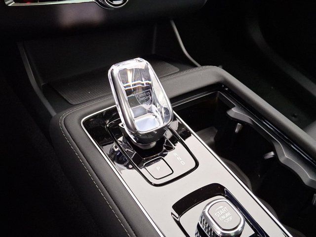 2025 Volvo XC90 Plus