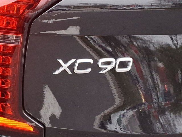 2025 Volvo XC90 Plus