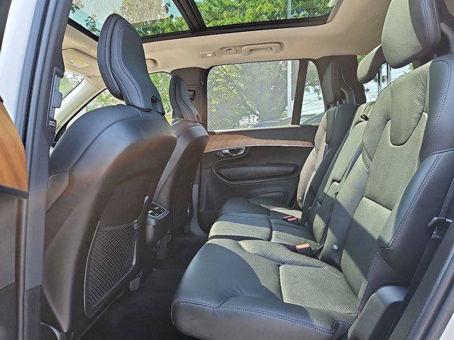 2025 Volvo XC90 Plus