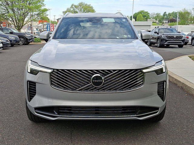 2025 Volvo XC90 Plug-In Hybrid Core