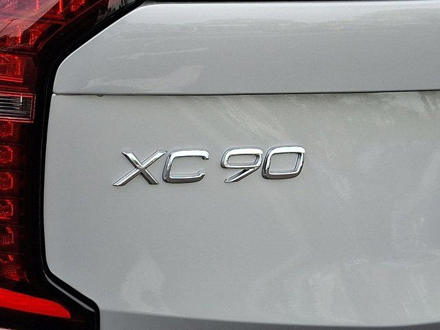 2025 Volvo XC90 Plug-In Hybrid Core