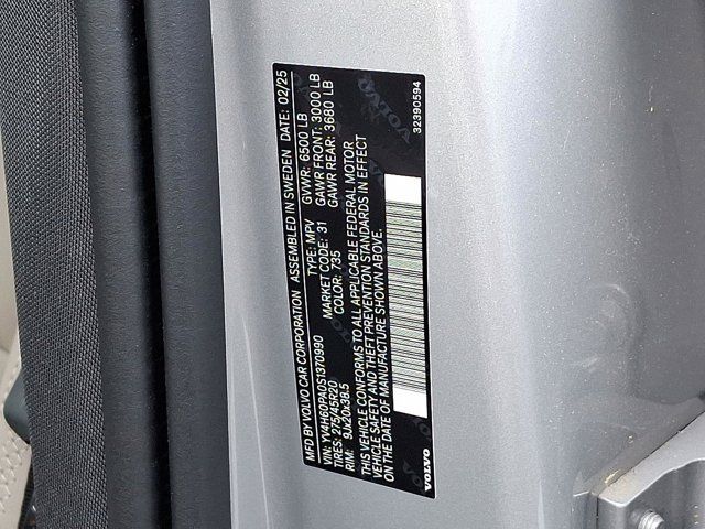 2025 Volvo XC90 Plug-In Hybrid Core
