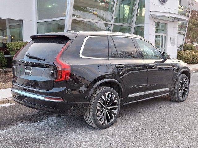 2025 Volvo XC90 Plug-In Hybrid Plus