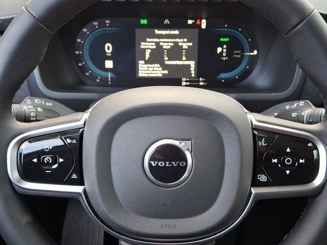 2025 Volvo XC90 Plug-In Hybrid Plus
