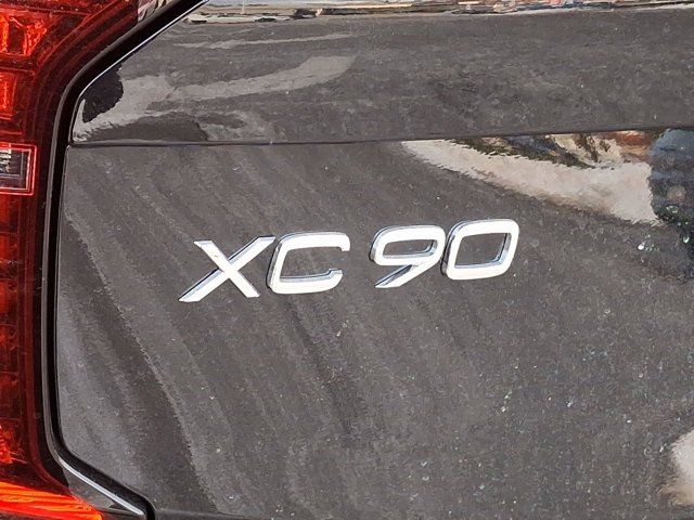 2025 Volvo XC90 Plug-In Hybrid Plus