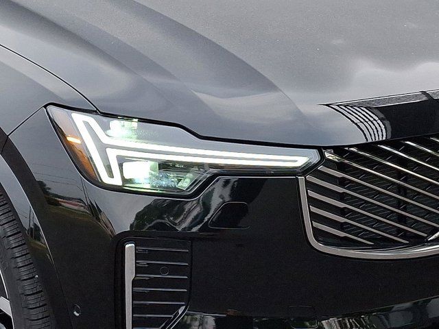 2025 Volvo XC90 Plug-In Hybrid Plus