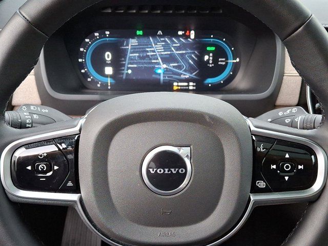 2025 Volvo XC90 Plug-In Hybrid Plus