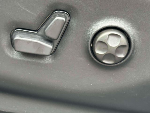 2026 Chrysler Pacifica Select FWD