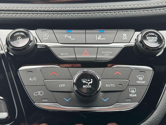 2026 Chrysler Pacifica Select FWD