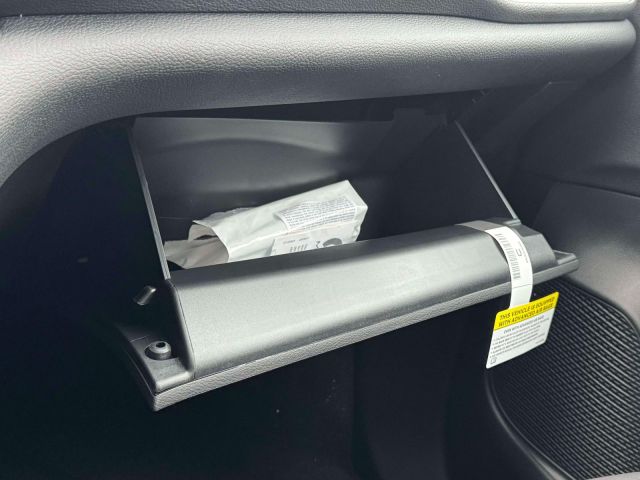 2026 Chrysler Pacifica Select FWD