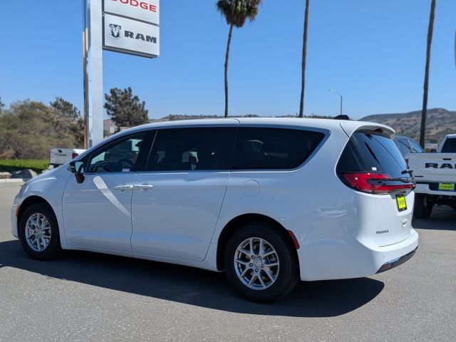 2026 Chrysler Pacifica Select 2026 Chrysler Pacifica Select