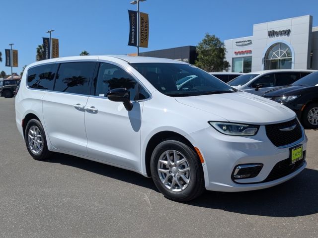 2026 Chrysler Pacifica Select 2026 Chrysler Pacifica Select