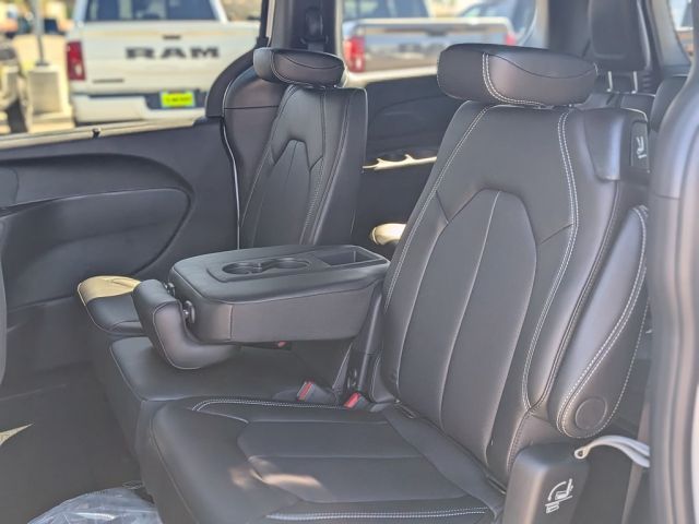 2026 Chrysler Pacifica Select 2026 Chrysler Pacifica Select