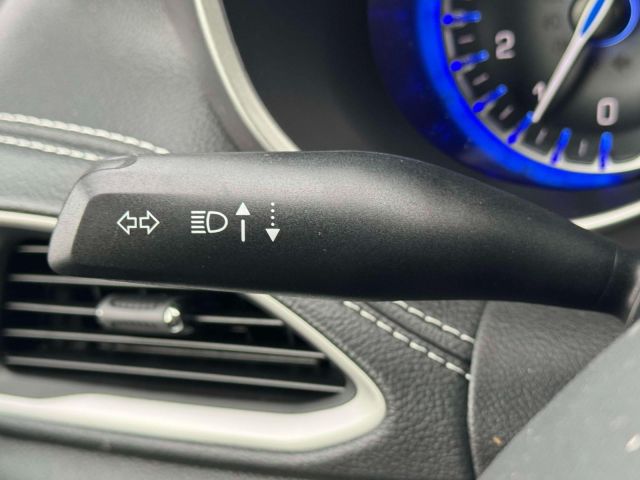 2026 Chrysler Pacifica Select FWD