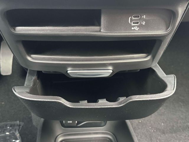 2026 Chrysler Pacifica Select FWD