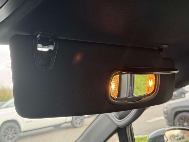 2026 Chrysler Pacifica Select FWD