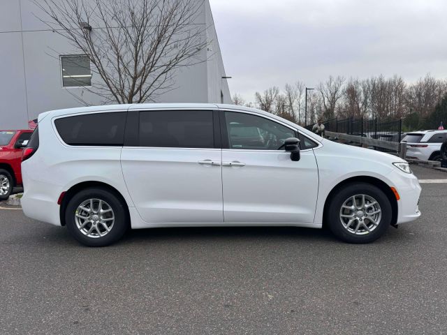 2026 Chrysler Pacifica Select FWD 2026 Chrysler Pacifica Select FWD